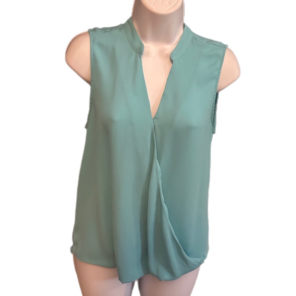 The Limited‎ top